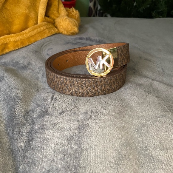 NWT ~~ MICHAEL KORS MK Signature
Reversible Belt Brown CHO Genuine
Leather - Picture 2 of 6